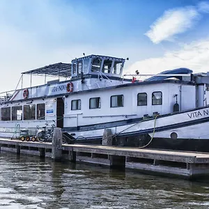 Nova Botel Amsterdam